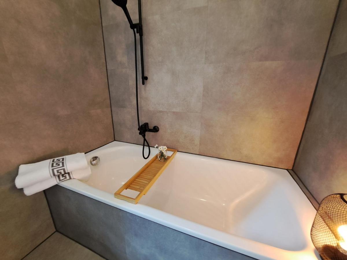 Gemuetliche Helle Ferienwohnung Dresda Exterior foto